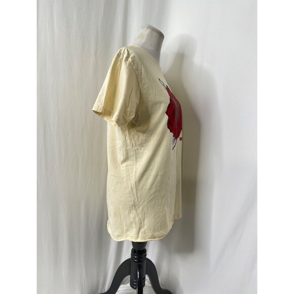 Women’s Medium Shirt Levis Off White Yellow In Color Crewneck Short Sleeve - Picture 8 of 9